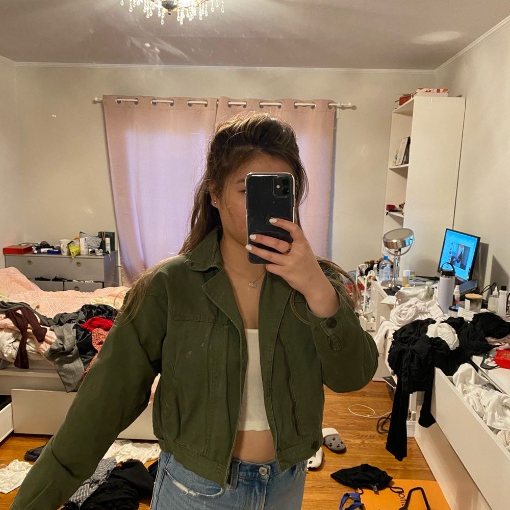 Brandy Melville cropped olive jacket
